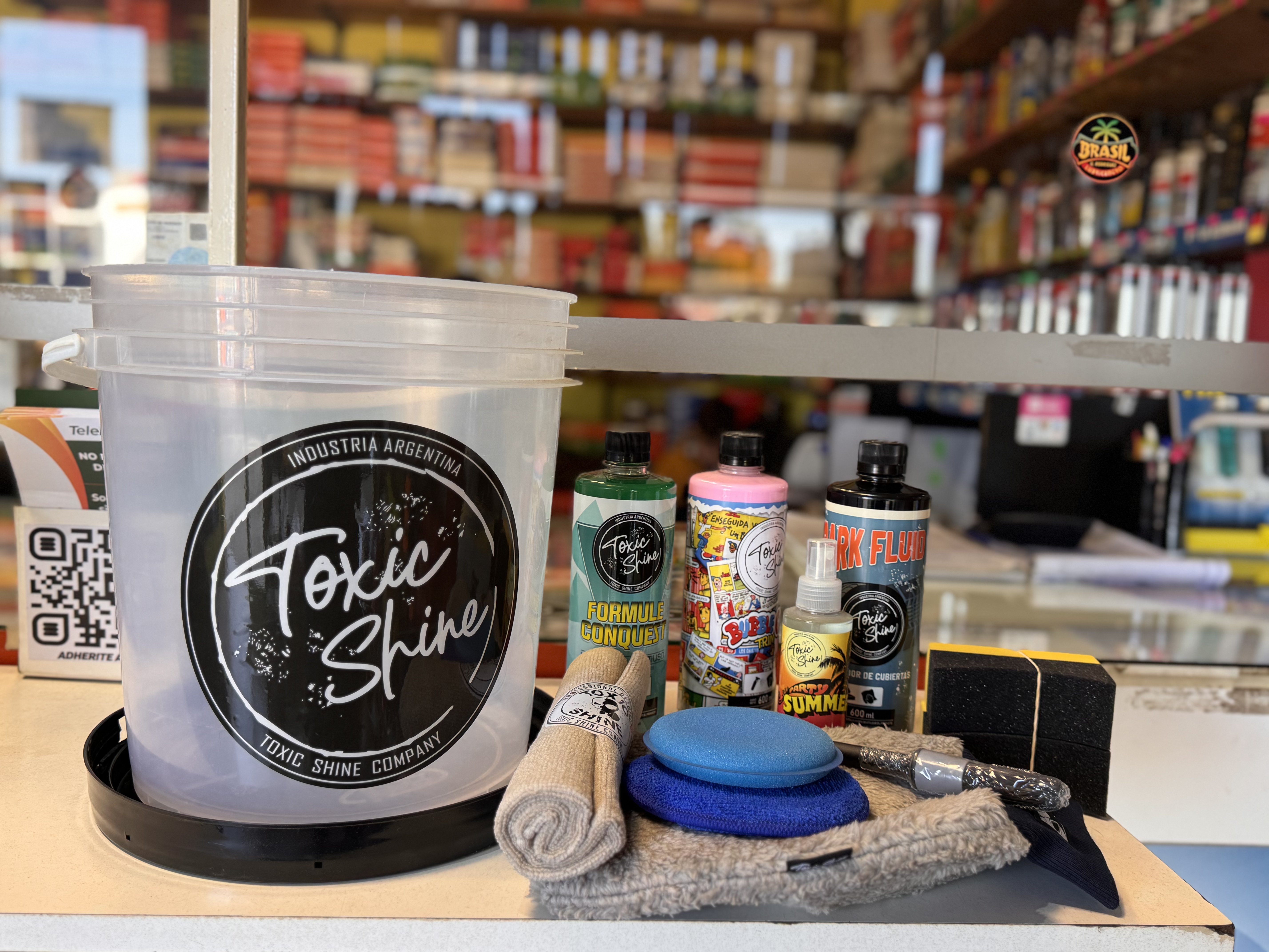 Estantería de Car Detailing y Cosmética Automotor